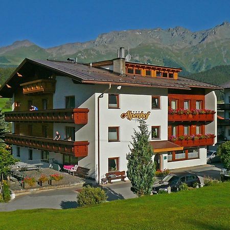 Alpenhof Pension-Garni เนาดาส ภายนอก รูปภาพ