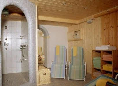Alpenhof Pension-Garni เนาดาส ภายนอก รูปภาพ